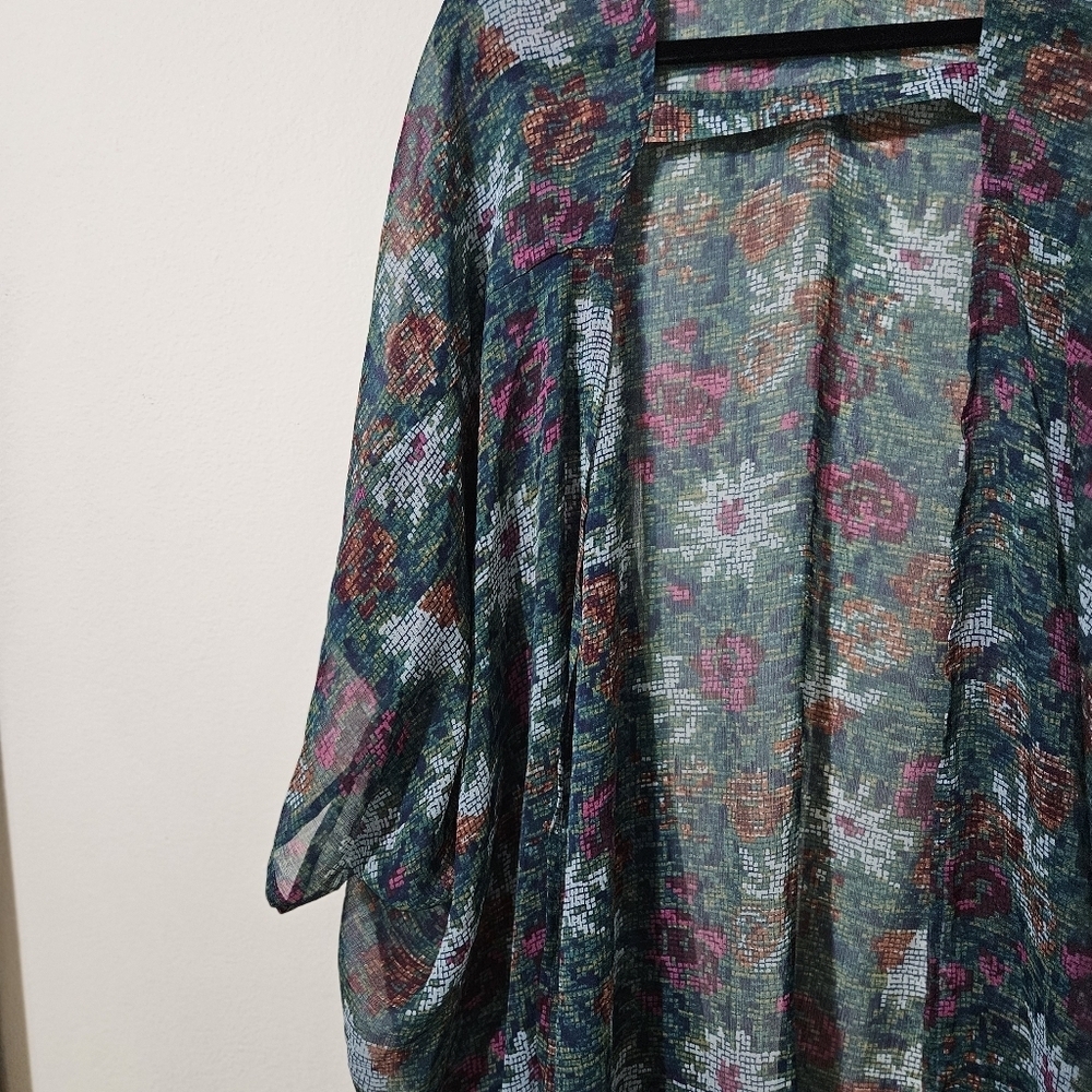 Lauren Conrad Patterned Ruana - Picture 3 of 5